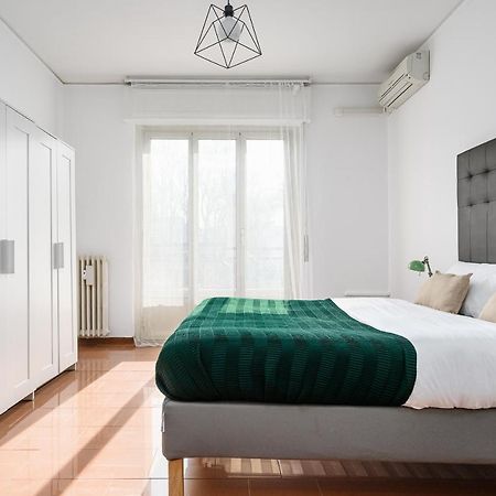 Classbnb - Appartamento A 200 Metri Dalla Metro Pagano Milan Luaran gambar
