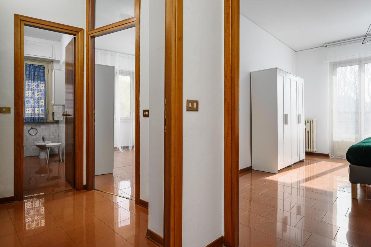 Classbnb - Appartamento A 200 Metri Dalla Metro Pagano Milan Luaran gambar
